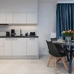 Sun Towers With Balcony & Parking By Renters * Świnoujście