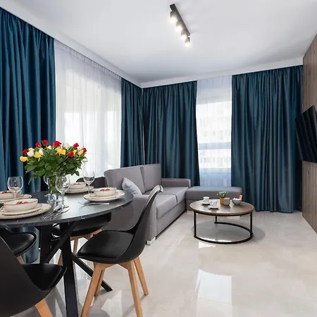 Lejlighed Sun Towers With Balcony & Parking By Renters