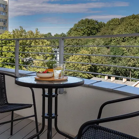 Appartement Sun Towers With Balcony & Parking By Renters *