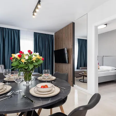 Apartmán Sun Towers With Balcony & Parking By Renters *