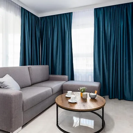 Sun Towers With Balcony & Parking By Renters Lejlighed *