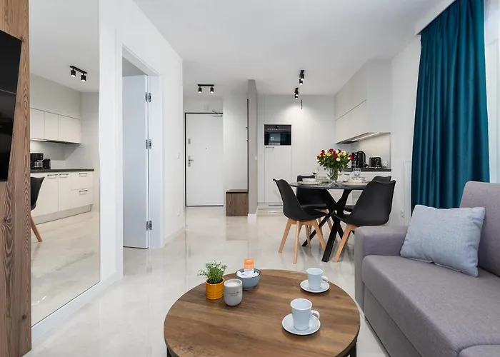 Sun Towers With Balcony & Parking By Renters * Świnoujście