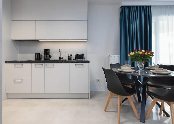 Sun Towers With Balcony & Parking By Renters * Świnoujście