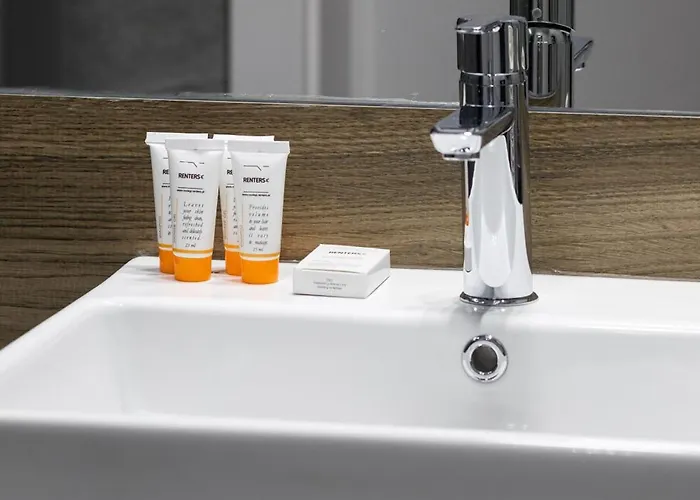 Appartement Sun Towers With Balcony & Parking By Renters